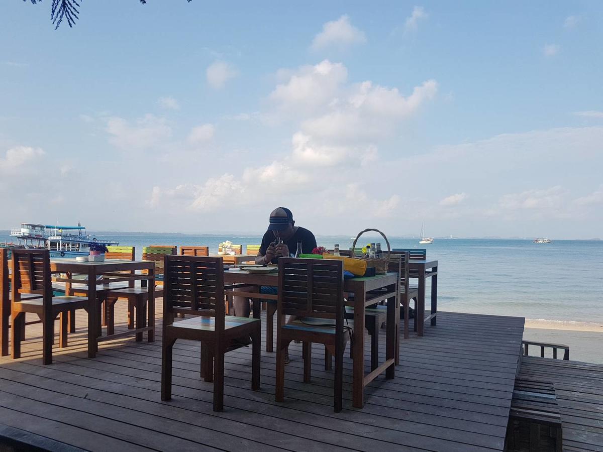 Baan Rom Talay Made' Hotel Koh Samet Bagian luar foto